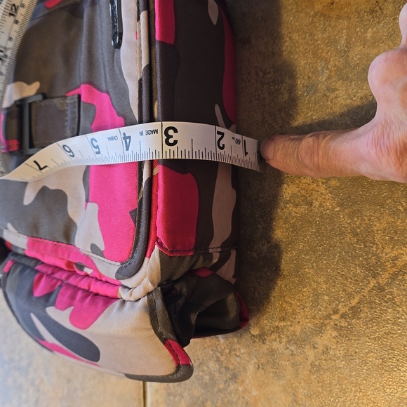 Lug infinity bag NWOT - Picture 12 of 12